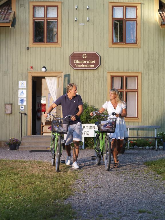 Stf Glasbruket Hostel & Apartments Borensberg Bagian luar foto