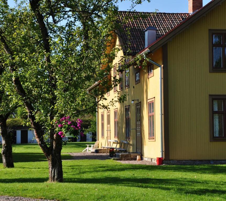 Stf Glasbruket Hostel & Apartments Borensberg Bagian luar foto